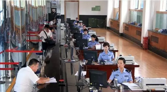 交警全面啟用高拍儀，處理違章要現(xiàn)場(chǎng)“刷臉”